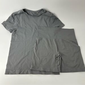 SKIMS Light Gray Workout Set Size Medium